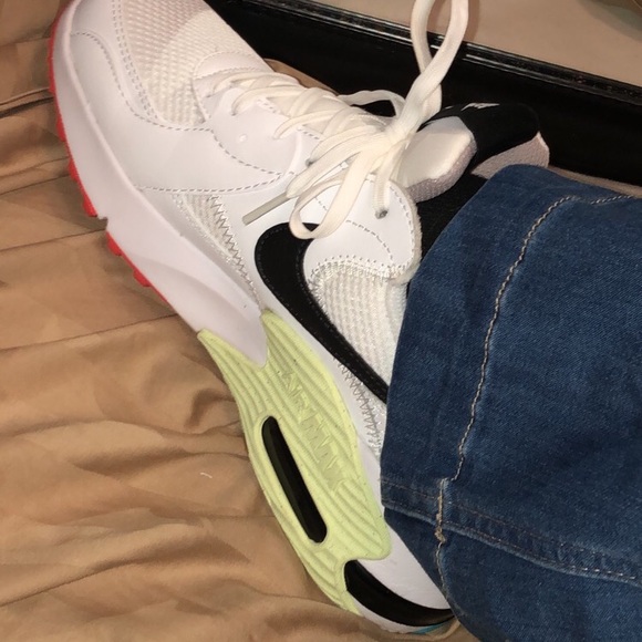 nike air max excee womens sneakers